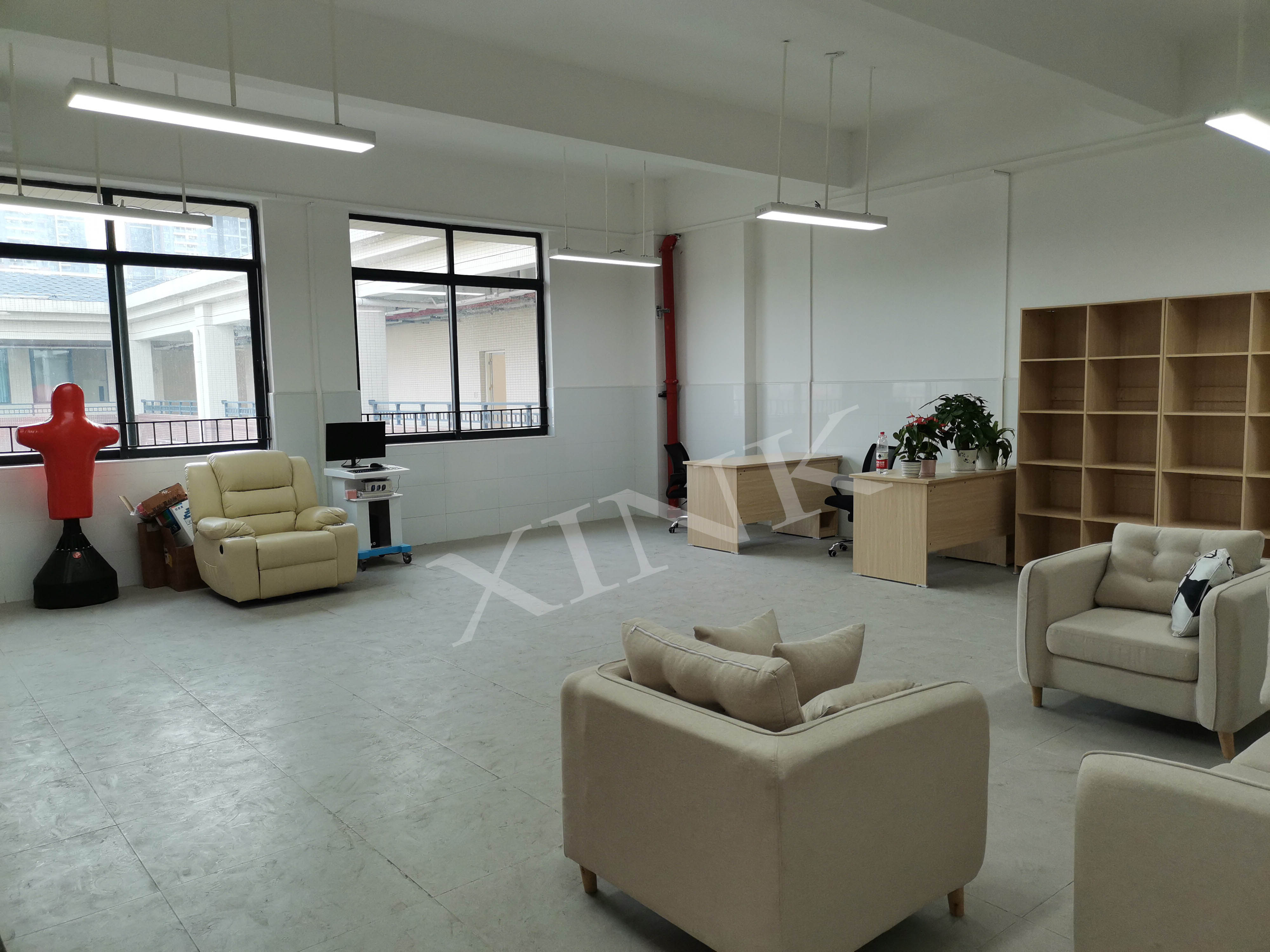 <a href='http://www.01vr.cn' target='1' style='font-size:14px; font-weight:bold; color:#0080ff;'>心理咨詢室</a>