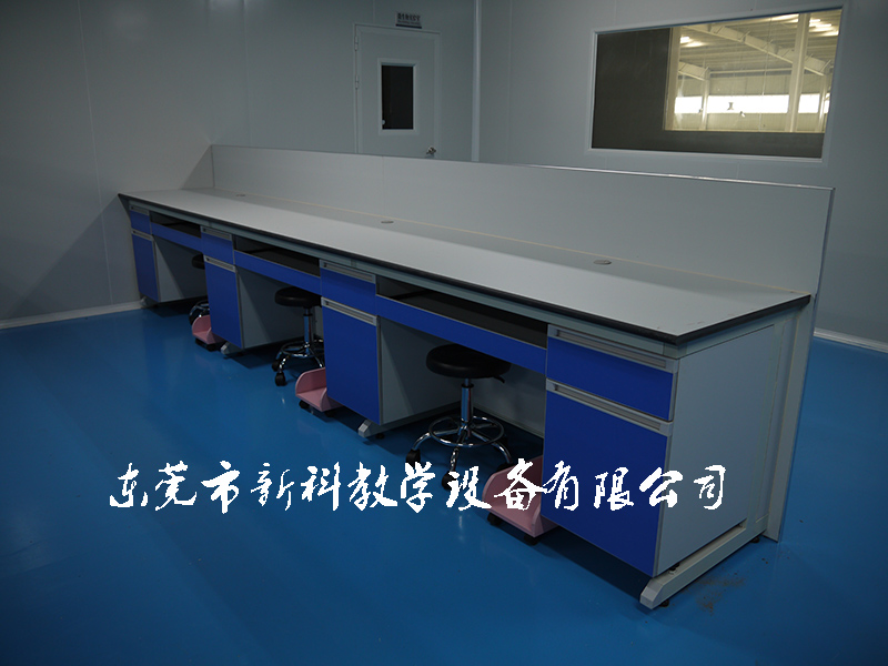 <a href='http://www.01vr.cn/products/64-1.html' target='1' style='font-size:18px; font-weight:bold; color:#000000;'>實驗室邊臺</a>案例